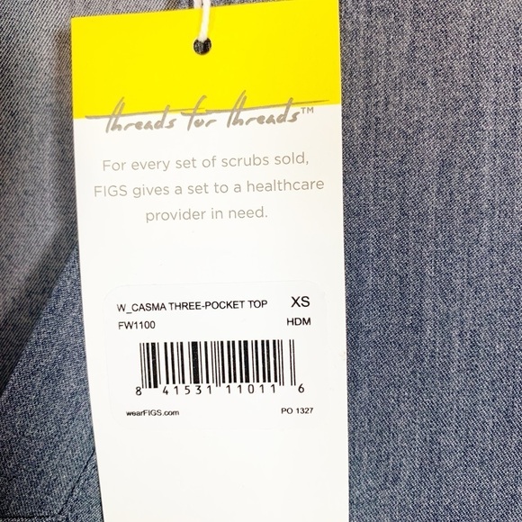 Figs Casma 3 Pocket Scrub Top Size XS NWT - Picture 12 of 12
